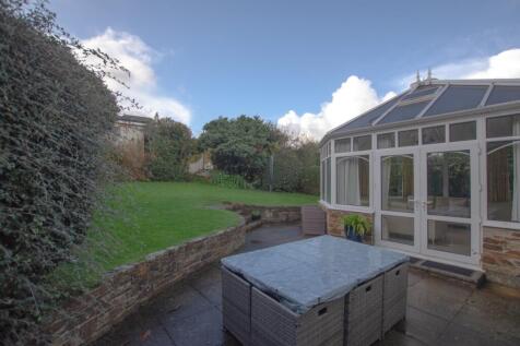 24 Treverbyn Road-08