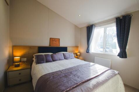 3 Vernon Villas - TPS 01208 872728-31