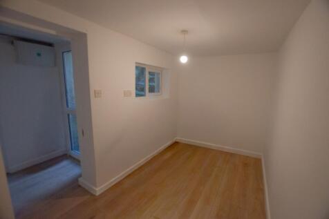 Flat 1 37 Castle Street-2