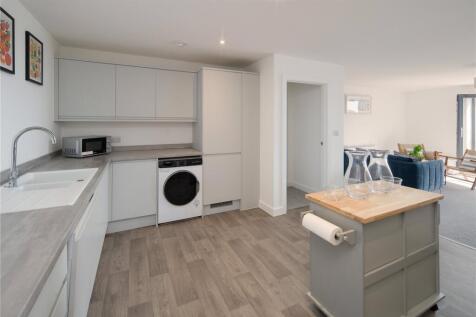 Show Apartment