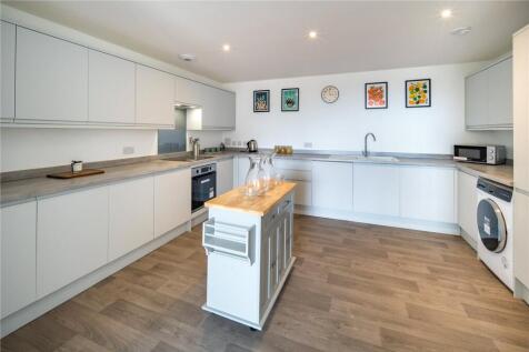 Show Apartment