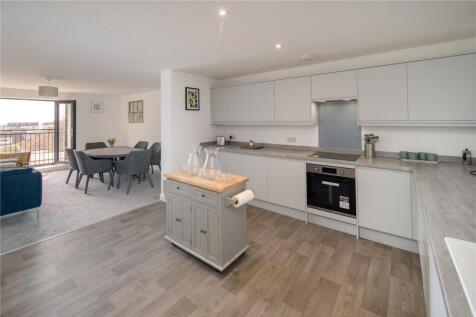 Show Apartment
