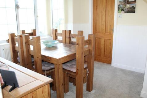 Dining Room Picture 2