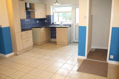 Fitted Kitchen Picture 2