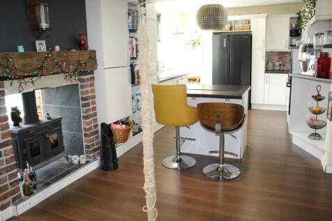 Fitted  Dining Kitchen
