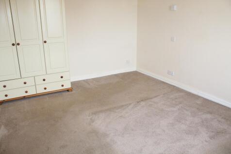 Bedroom 1 Picture 2