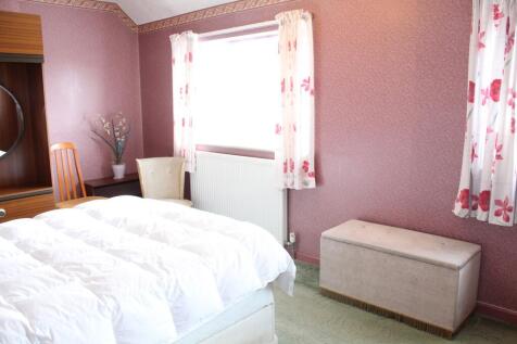 Bedroom 1 Picture 2