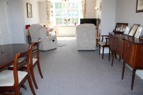 Lounge / Dining room