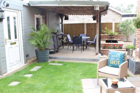Outside Picture 3