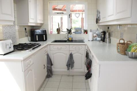 Fitted Kitchen