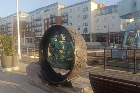 Gunwharf Quays HMS Sirius sculpture