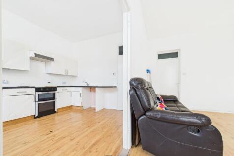 Living Room/Kitchen