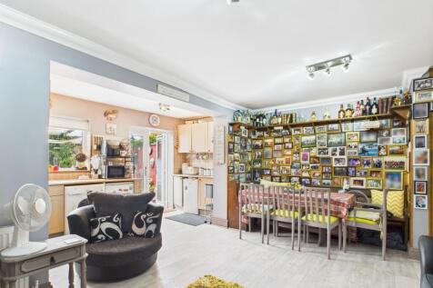 Kitchen/Living Room