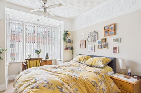 Main Bedoom