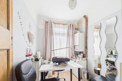 Bedroom 4/Office