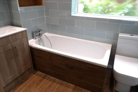 BATH &amp; SHOWER ROOM