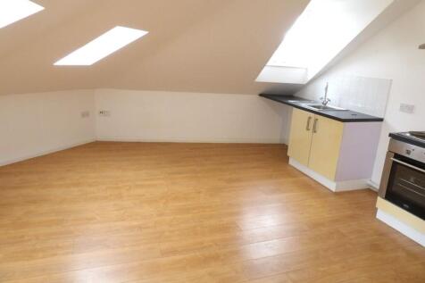 KITCHEN / LOUNGE