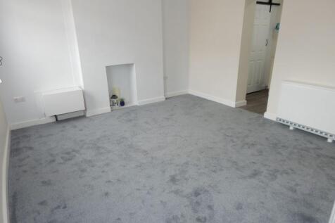 LOUNGE / BEDROOM