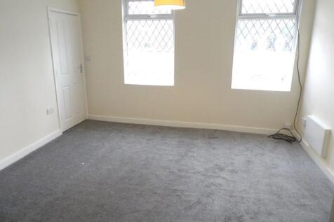 LOUNGE/BEDROOM