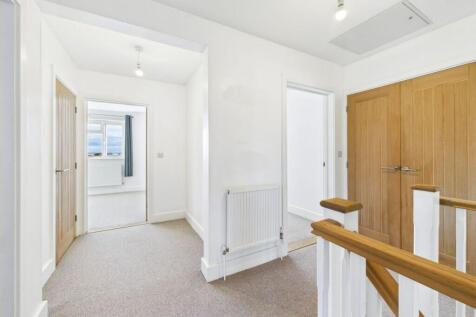 Light &amp; airy landing