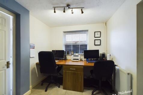 CAM03218G0-PR0178-STILL017