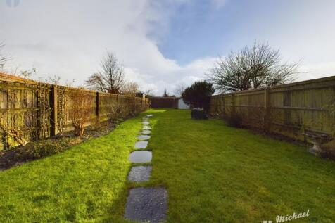 CAM03852G0-PR0184-STILL001