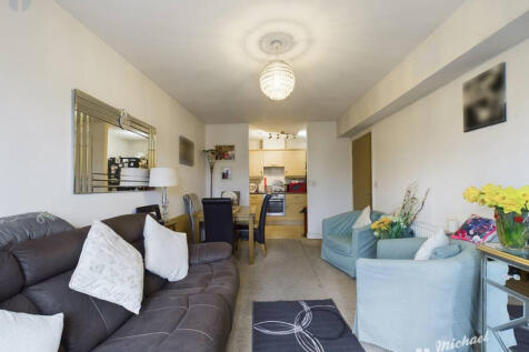 CAM03218G0-PR0543-STILL010-thumbnail-h750-70