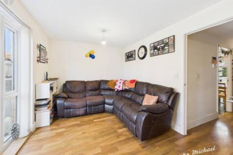 CAM03852G0-PR0238-STILL010-thumbnail-h750-70