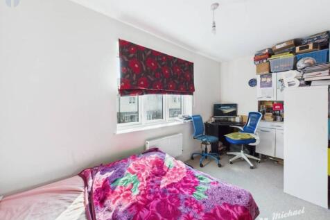CAM03852G0-PR0238-STILL021-thumbnail-h750-70