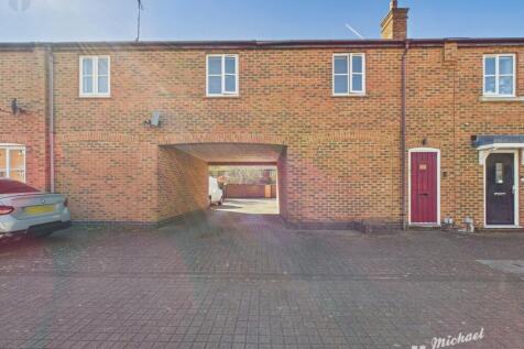 CAM03218G0-PR0599-STILL007