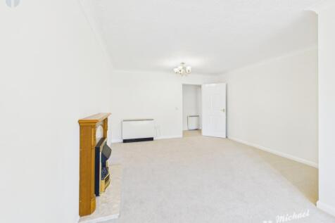 CAM03852G0-PR0251-STILL006