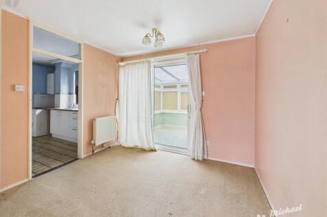 CAM03852G0-PR0258-STILL005