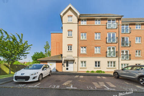 CAM03218G0-PR0641-STILL014