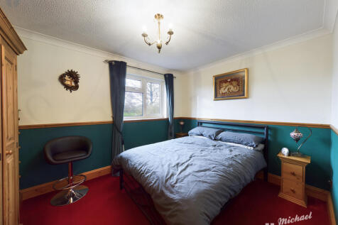 CAM00493P1-PR0311-STILL12