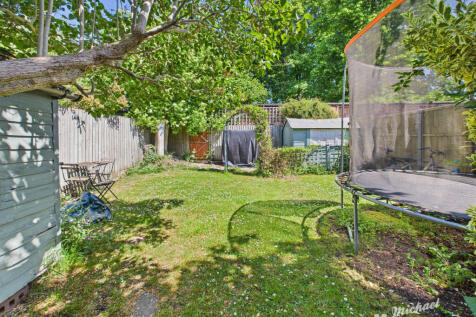 CAM03852G0-PR0286-STILL016