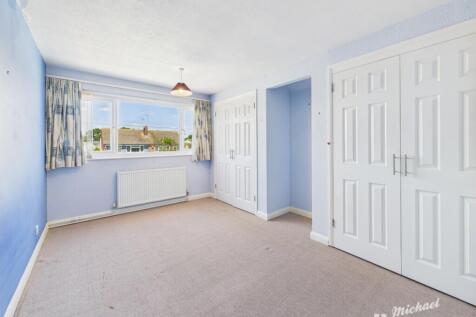 CAM03852G0-PR0346-STILL012