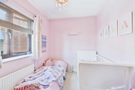 CAM03218G0-PR0640-STILL007