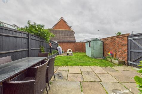 CAM03852G0-PR0306-STILL020