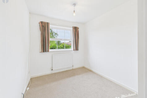 CAM03852G0-PR0315-STILL012