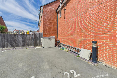 CAM03852G0-PR0333-STILL017