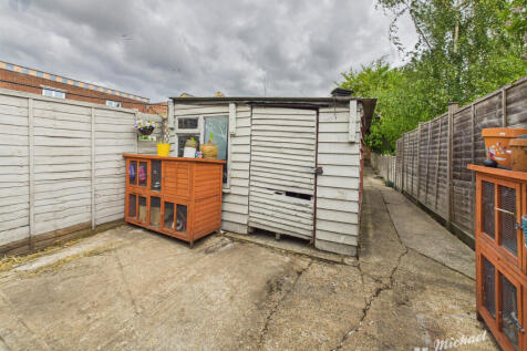 CAM03852G0-PR0342-STILL013