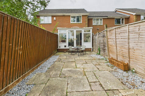 5 Harrow Outside