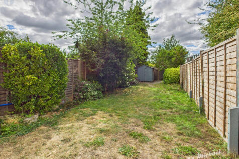 CAM03852G0-PR0389-STILL018