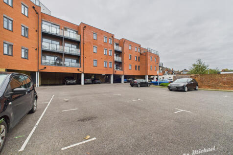 CAM03218G0-PR0800-STILL016