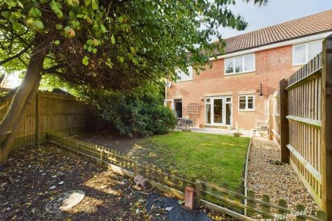 CAM03852G0-PR0097-STILL004