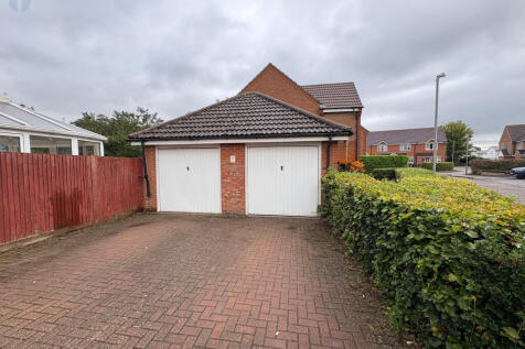 1 Hinds way Garage Shot