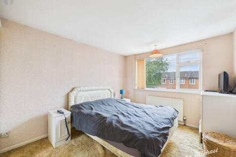 CAM03218G0-PR0770-STILL021-thumbnail-h750-70