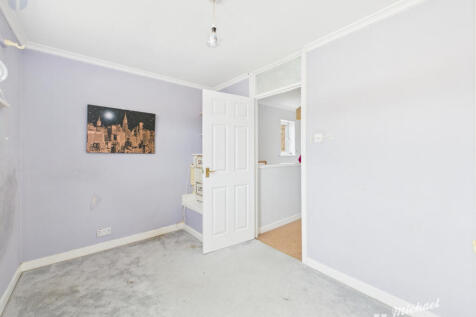 CAM03852G0-PR0433-STILL023