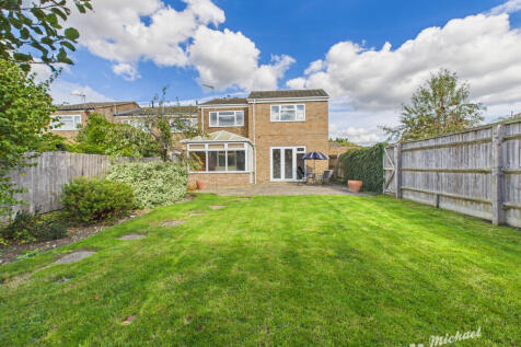 CAM03852G0-PR0433-STILL003