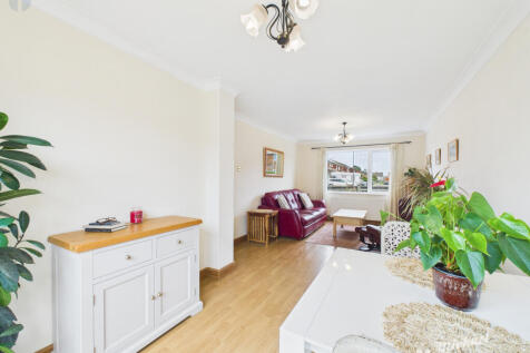 CAM03218G0-PR0777-STILL004